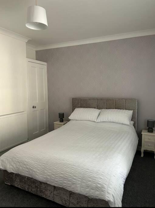 Camisila Apartment แคมป์เบลทาวน์ ภายนอก รูปภาพ